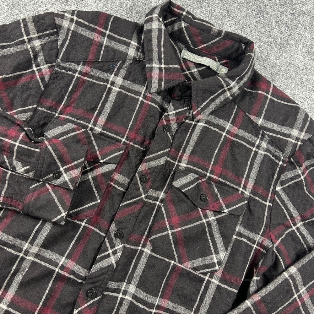Icebreaker Flannel Shirt Mens M Black Red Plaid Merino Wool Long Sleeve Button